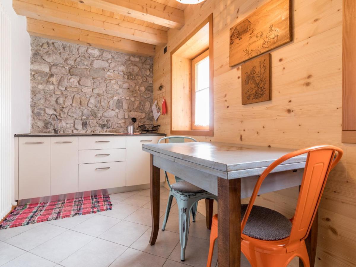 Apartment Albergo Diffuso - Cjasa Ustin-4 By Interhome บาร์ชิส ภายนอก รูปภาพ