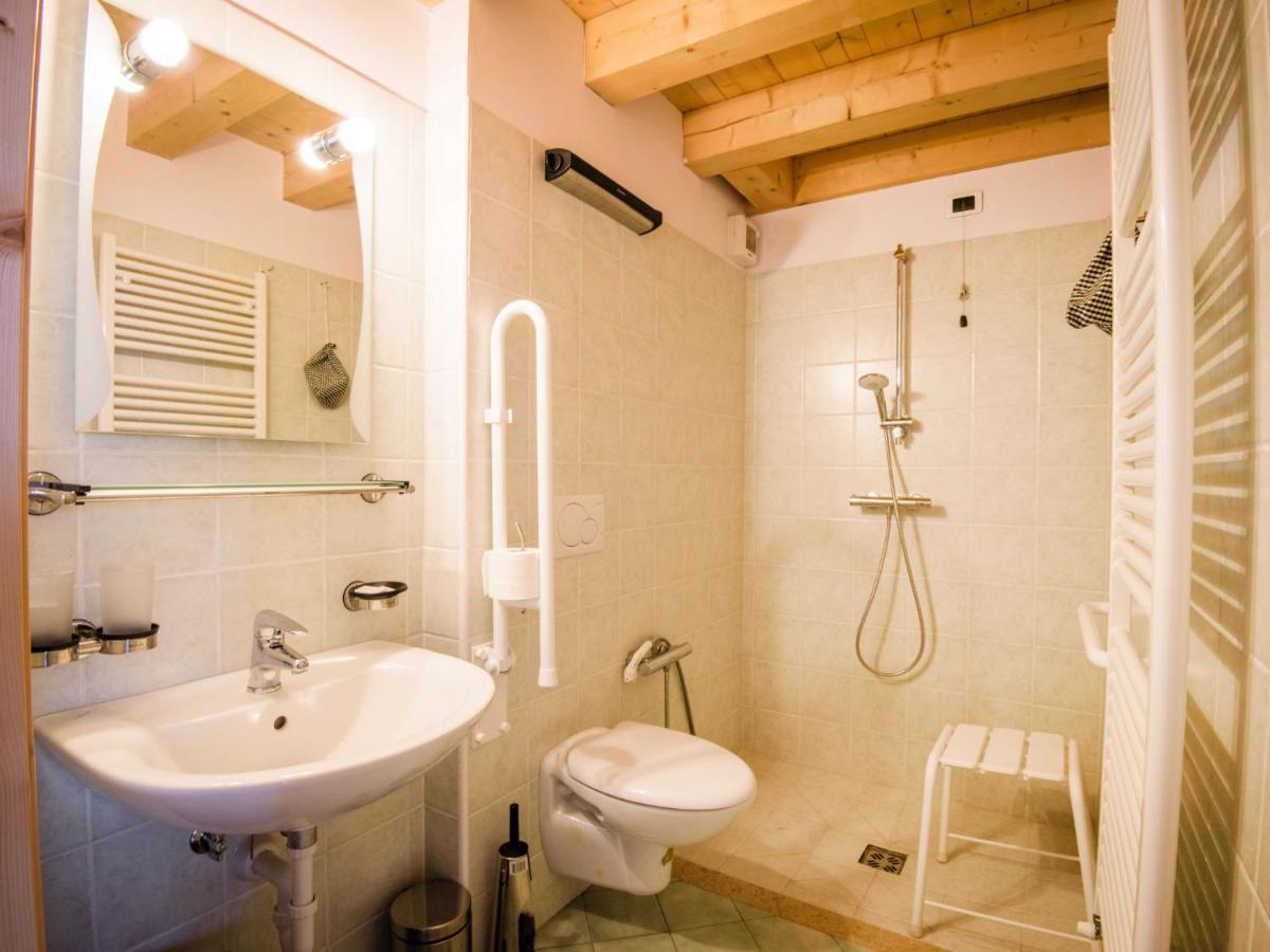 Apartment Albergo Diffuso - Cjasa Ustin-4 By Interhome บาร์ชิส ภายนอก รูปภาพ
